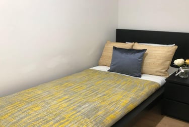 1 bed studio, The Midway, Basford, Newcastle under Lyme, ST51LD - Image 2